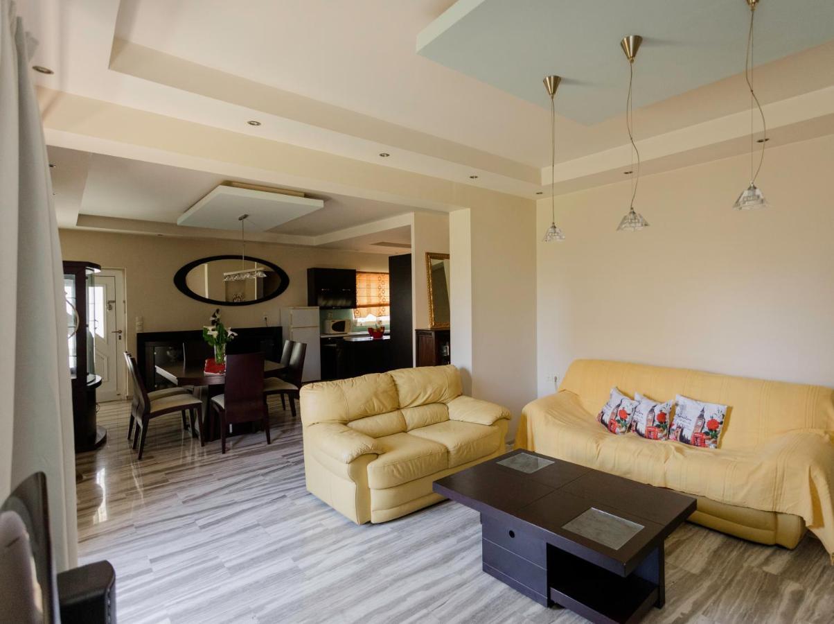 Arias'-Welcoming Guest House Kounoupidhiana Ngoại thất bức ảnh